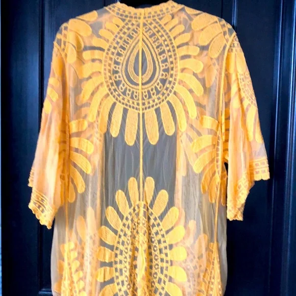 Embroidered Robe - Picture 4 of 4